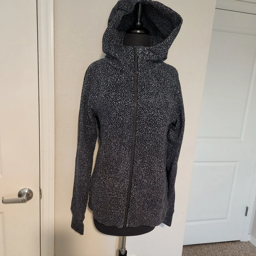 lululemon athletica chic utility